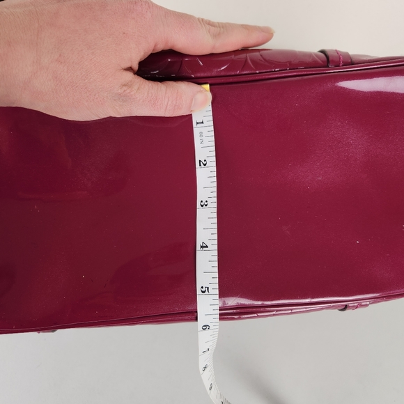 Coach Shoulder Bag Pink Patent Leather Peyton Op Art Embossed Jordan Carry All - Picture 16 of 16